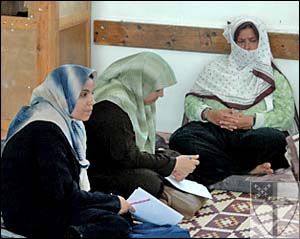 [Women in the Rafah refuge...]