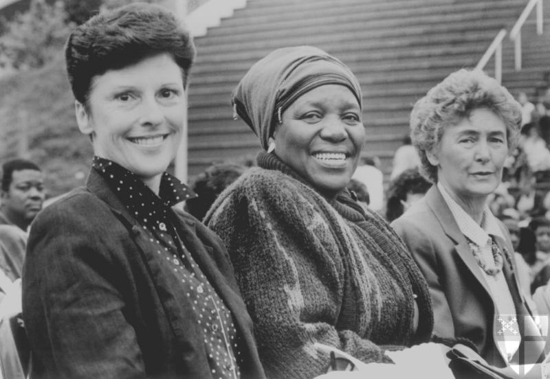 [Patti Browning (left), wi...]