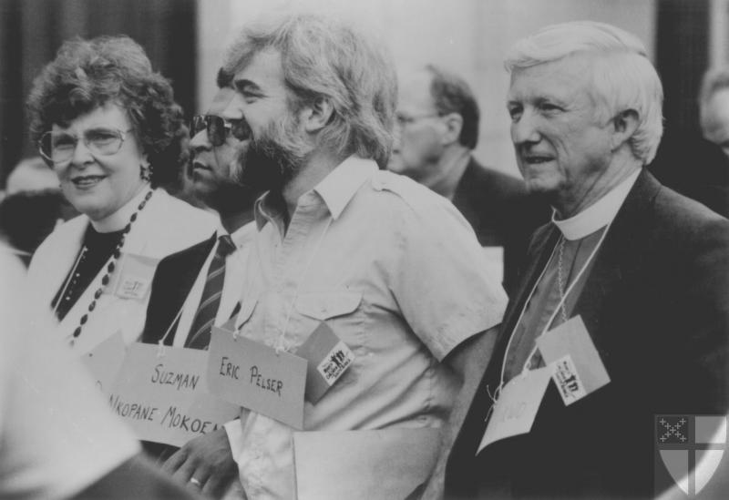[Familiar faces at the Was...]