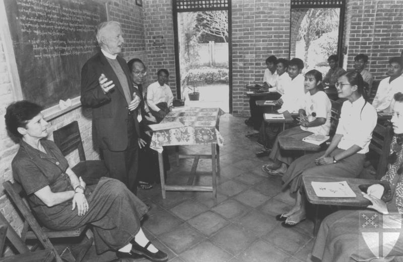 [Seminary in Yangon Trains...]
