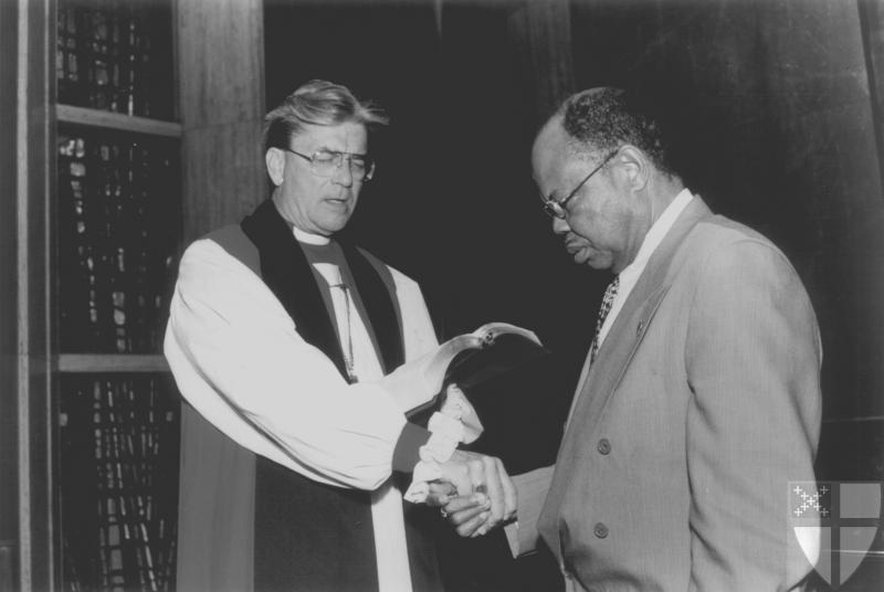 [Liberian War Postpones Pr...]