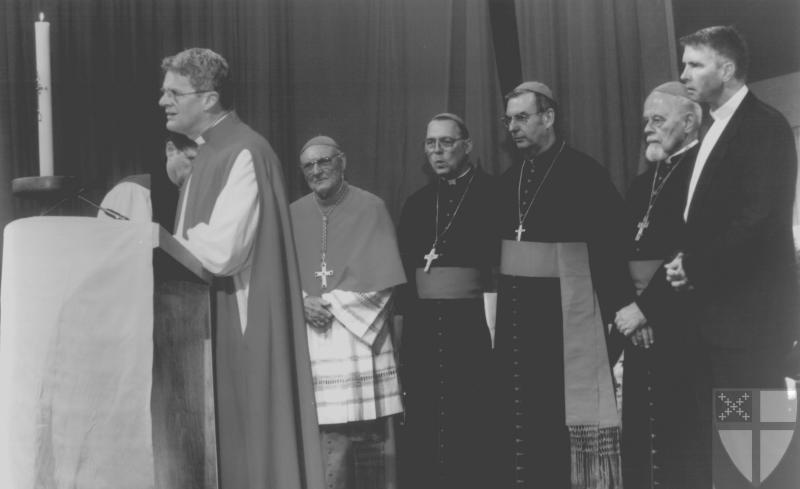 [Presiding Bishop introduc...]