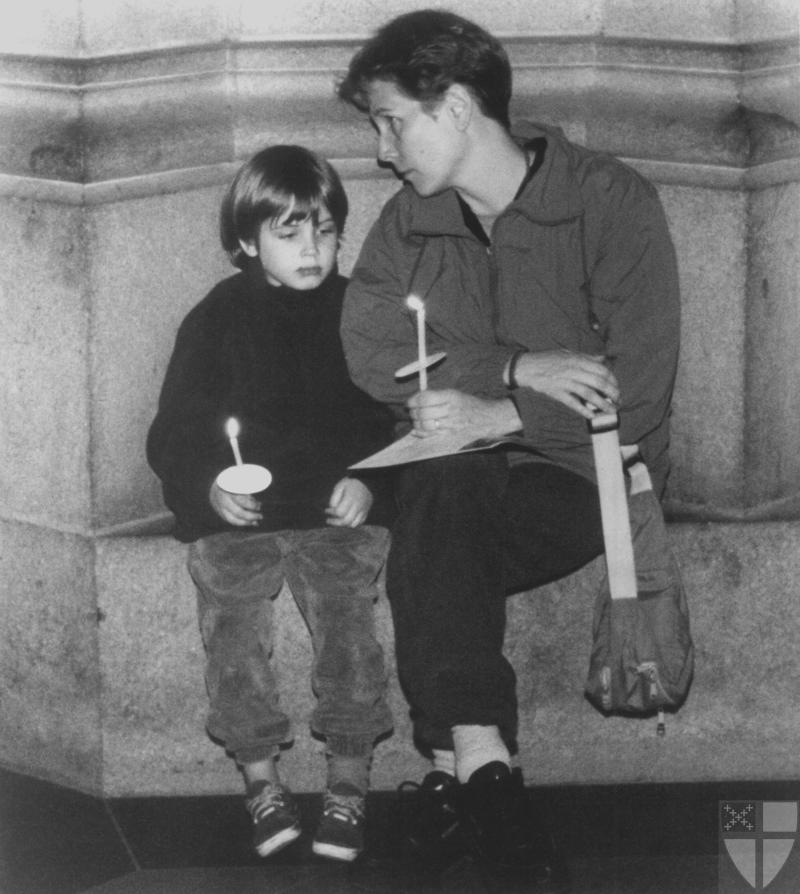 [Episcopalians join mourni...]